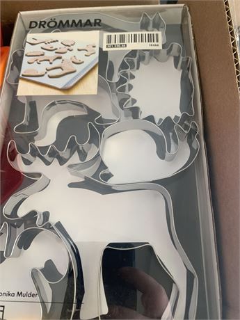 IKEA DRÖMMAR 6-Piece Cookie Cutter Set, Pampered Chef Jar Opener