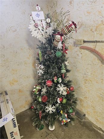 5ft Decorated Christmas Tree