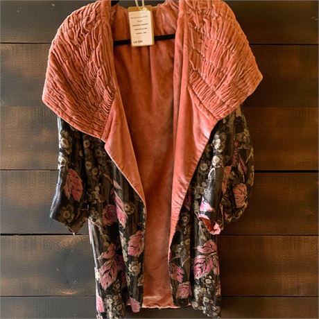 1920s Floral Cocoon Opera Coat W/Pink Velvet Collar Ruched Sleeves (No Size Tag)