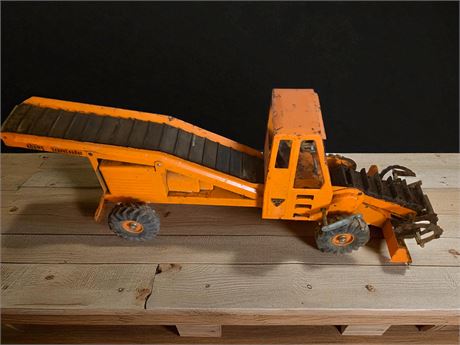 Pressed Steel Nylint Adams Traveloader Toy