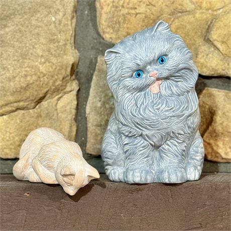 Ceramic and Pottery Cat Figures