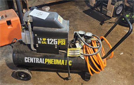 Central Pneumatic 2.5HP 10 Gallon 125PSI Air Compressor