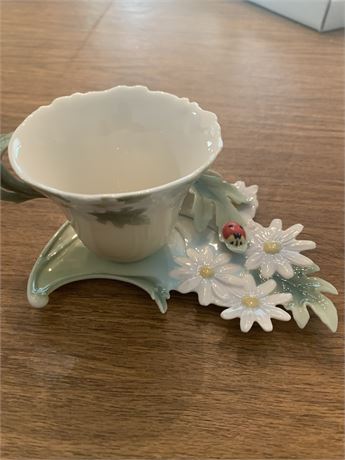 Franz Porcelain Ladybug and Daisies Teacup & Saucer Set - Has Maker's Mark