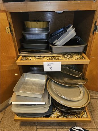 Mixed Baking-Cookie Trays, Cake Pans & More