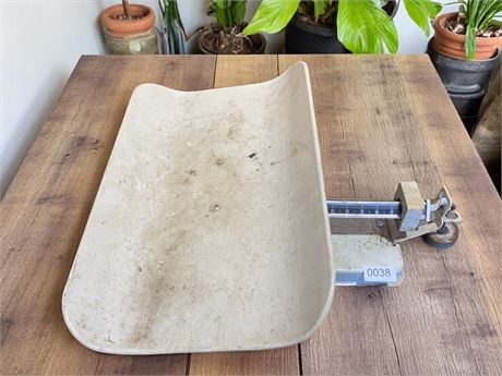 Vintage Deteco Baby Scale with Metal Tray