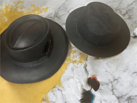 Men's Black Wool Fedora & Straw Old West Style Hat Lot of 2 Plus 2 Feathers