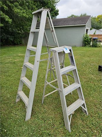 Aluminum Folding Ladders - 4ft & 6ft Ladders