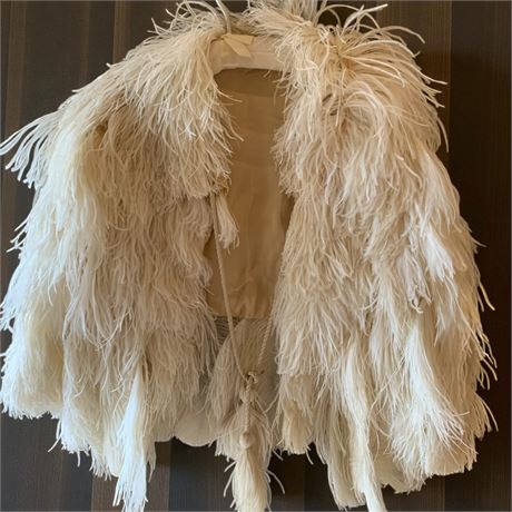 Vintage White Ostrich Feather Bolero Cape W/Tie (No Size Tag)