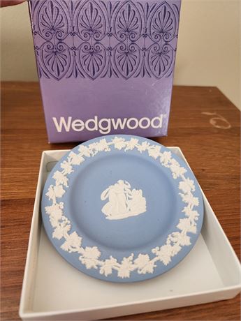 Wedgewood Pale Blue Jasper Sweet Dish