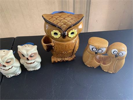 Ceramic Hoot Owl Salt & Pepper Shakers MCM Ceramic Coffee Canister/Jar