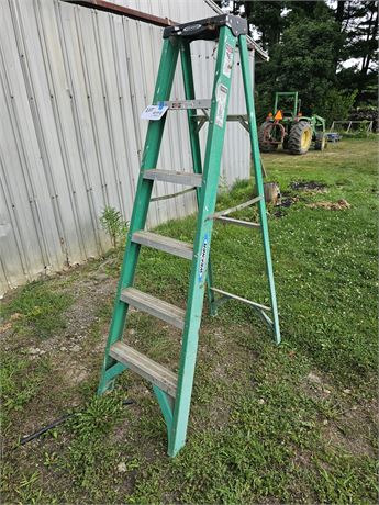 Werner 6ft Fiberglass Folding Ladder