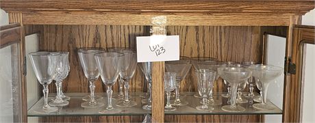 Mixed Stemmed Wine Glasses Style, Size & Maker Vary