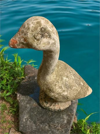 Concrete Goose/Duck Yard Decor (Vintage)
