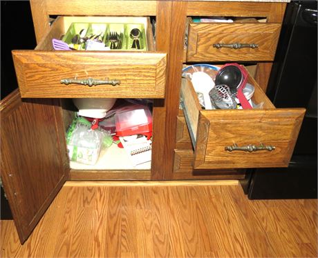 Kitchen Cabinet / Drawers Cleanout