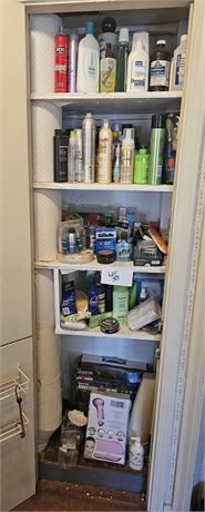 Hall Closet Cleanout : Health & Beauty / Cleaners / Medical / Bath Scale & More