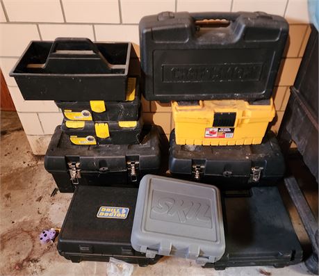 Tool boxes, cases (empty)