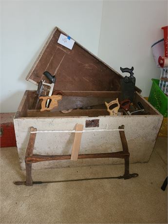 Large Old Wood Carpenters Box with Different Size Hand Saws