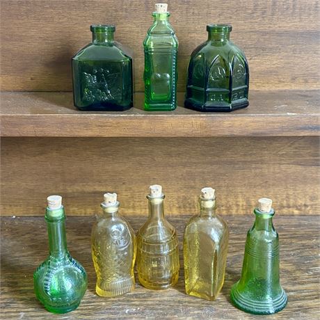 Mixed Collection of 8 Green & Yellow Mini Bottles, Wheaton and More