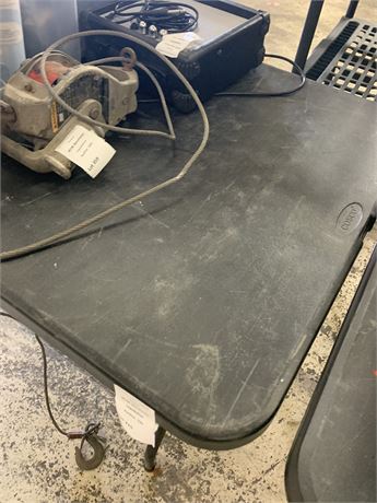 6’ Folding Table (Table Only)