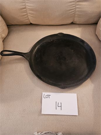 Griswold 109 Cast Iron Skillet Griddle 202