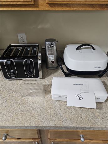 Small Kitchen Appliances: Black & Decker Toaster , Electric Knife , Can Opener