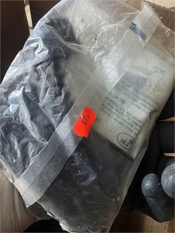 3401 Deluxe Storm Door Chain Lot