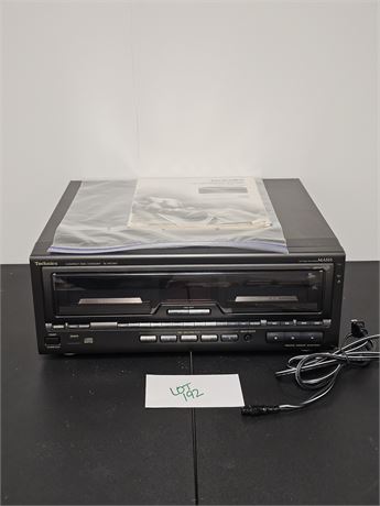 Technics Compact Disc Changer Model : SL-MC300