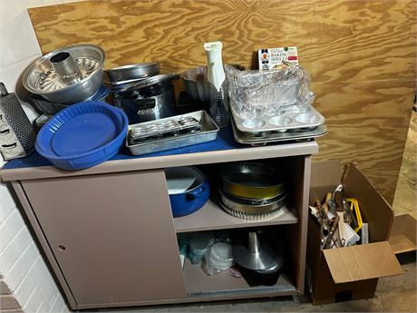 Bakeware Cleanout