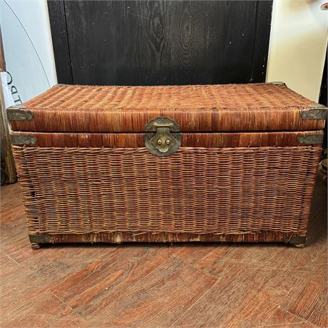Vintage Wicker Storage Chest - 31.5 x 16 x 16.5"T
