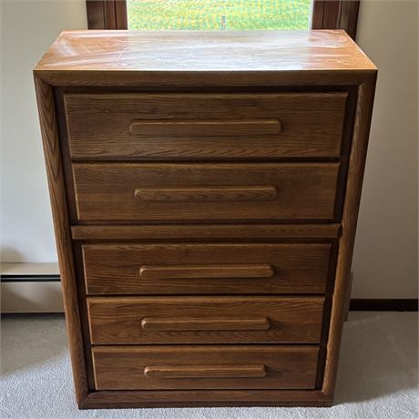 Bassett Furniture 5 Drawer Tallboy Dresser - 35 x 18 x 45"T