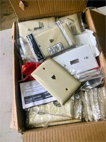 Leviton Pass & Seymour Electrical Wall Plate Lot