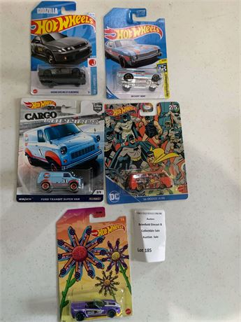 Hot Wheels Car Culture Cargo Carriers Ford Transit Super Van Car