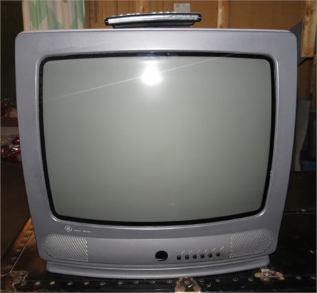 GE 19" TV