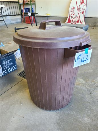 Plastic Trash Can & Heavy Duty Extension Cords