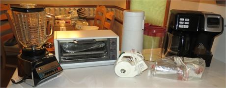 Assorted Kitchen Appliances