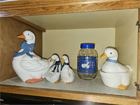 Duck Cookie Jars / Duck Figurines & Storage Jar