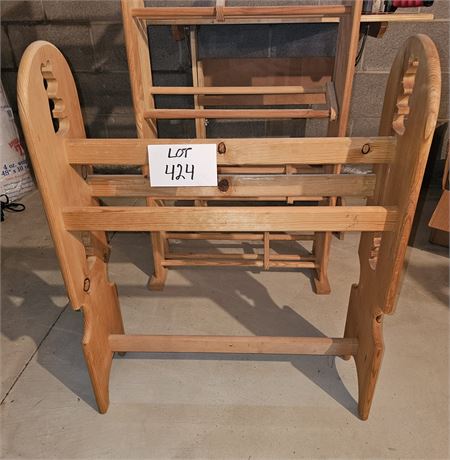 Wood Quilt Rack