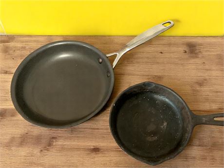 Wagner Ware Small Cast Iron Skillet and Non-Stick Frying Pan Lot