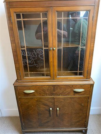 MCM Bookcase/Display Shelf/China Hutch