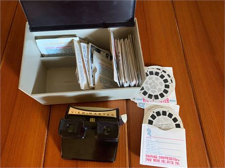 Vintage Bakelite View-Master Viewer & View-Master Reels In Storage Case
