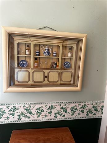 Display Framed Miniature pieces