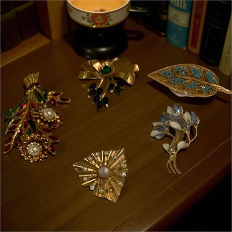 Vermeil CoroCraft Bow Flower Brooch, Trembler Flower Bouquet Brooch