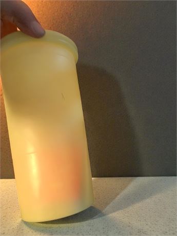 Vintage Sally Smart Plastic Lock-Lid Decanters Pink & Yellow - 1 Dozen (Approx)