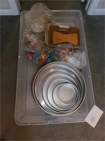 Cake Baking Lot : Wilton Cake Pans / Tips / Bags & More