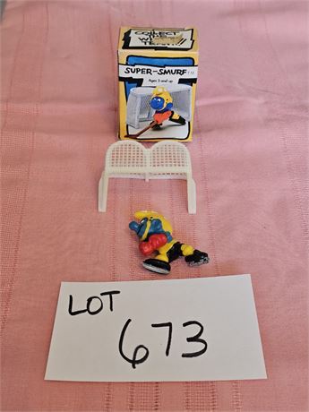 Vintage Original PVC Peyo Schleich Super Smurf