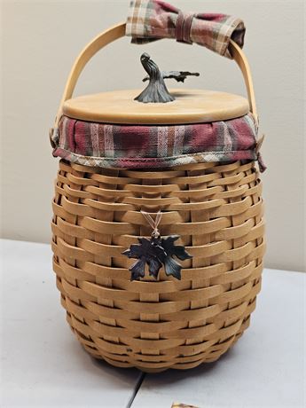 Longaberger 2000 October Fields Basket with Liner & Lid