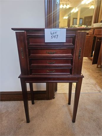 Ladies Jewelry Casket/Box