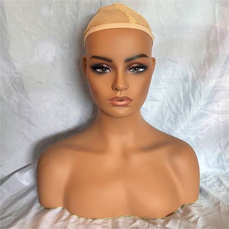 Mannequin Head with Shoulder Bust Store Display