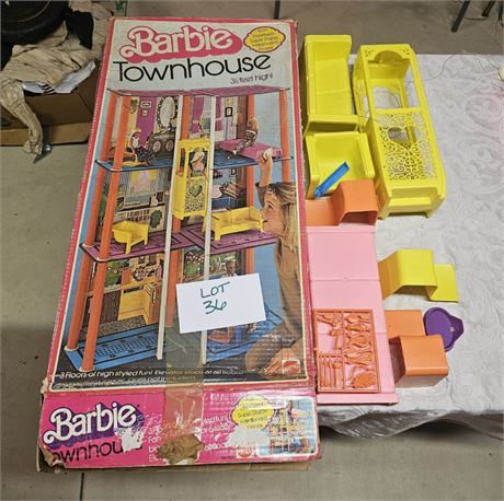 Vintage 1970's Barbie 3 Story Townhouse Complete With Box