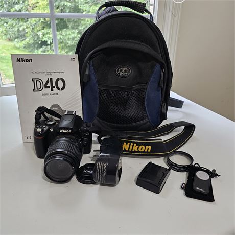 Nikon D40 Camera w/Tamrac Expedition Camera Backpack & Accessories